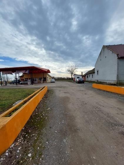 Spațiu comercial, de 550 mp, în Gottlob