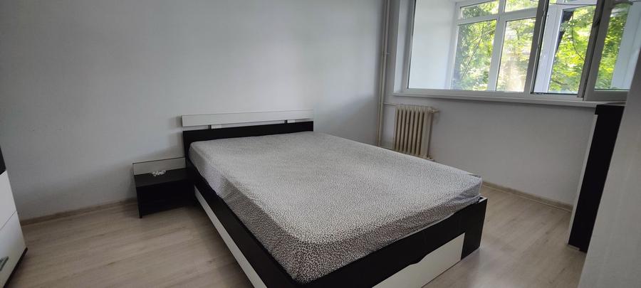 Apartament cu 2 camere decomandat în Drumul Taberei
