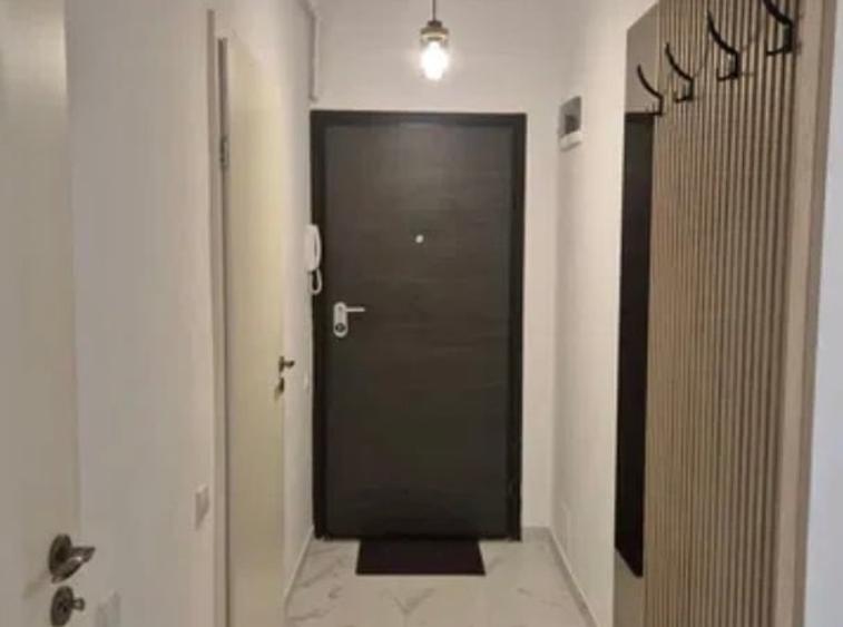 Apartament cu 2 camere decomandat în Sisești