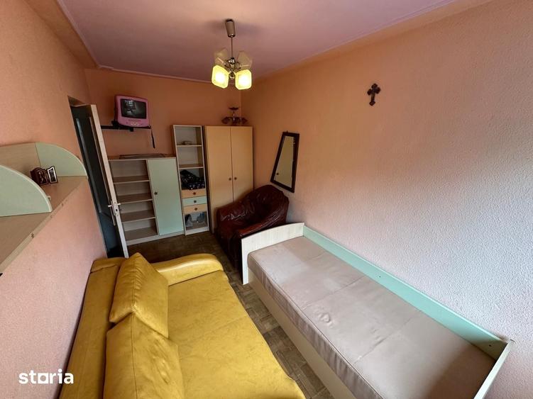 Apartament cu 3 camere în Mircea cel Bătrân