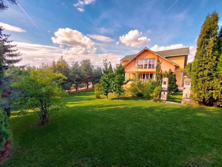 Casă cu 4 camere cu Teren 2412 Mp în Făget