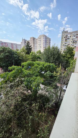 Garsonieră decomandată în Vitan