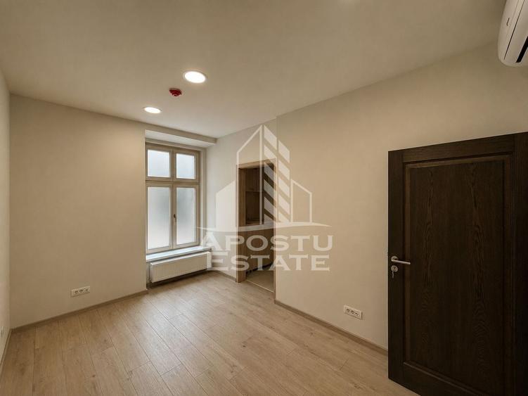 Birou, de 37 mp, în Ultracentral