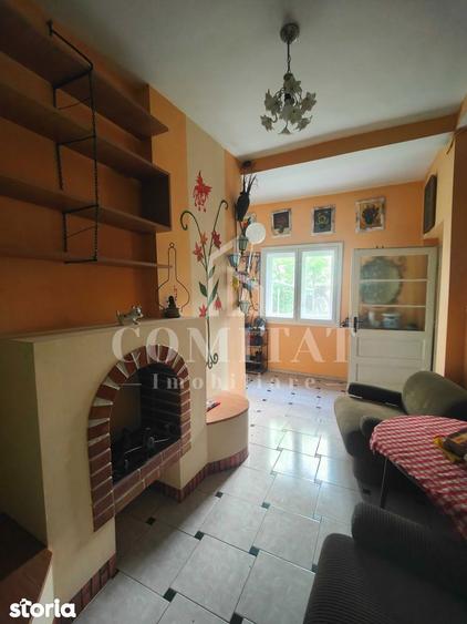 Casă cu 5 camere cu Teren 498 Mp în Între Lacuri