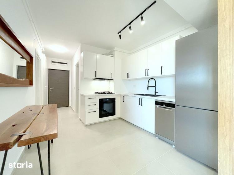 Apartament cu 3 camere, mobilat în Central