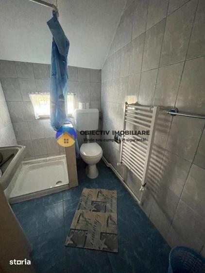 Casă cu 6 camere cu Teren 2088 Mp în Podoleni