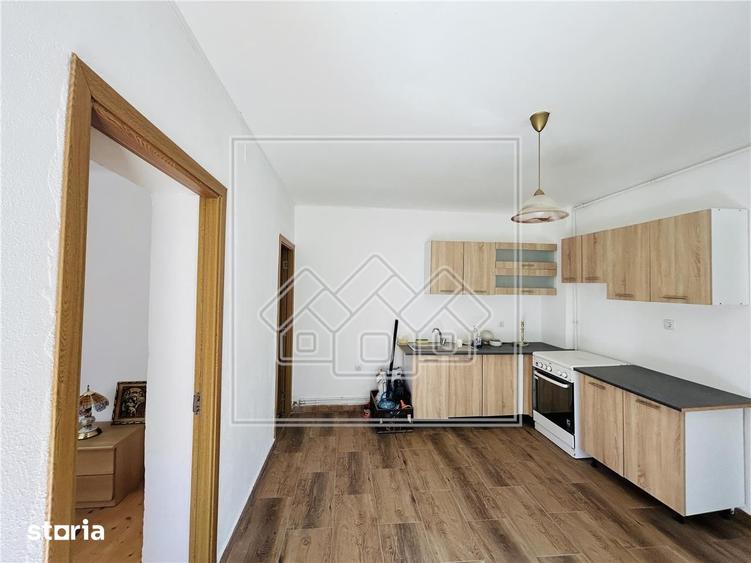 Casă cu 4 camere cu Teren 626 Mp în Central