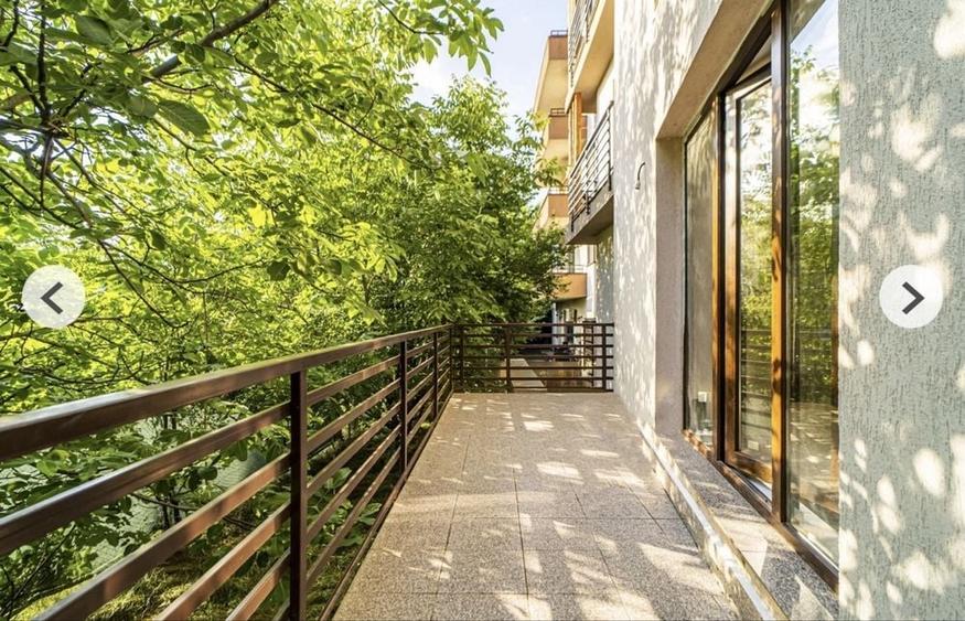 Apartament cu 3 camere semidecomandat în Prelungirea Ghencea