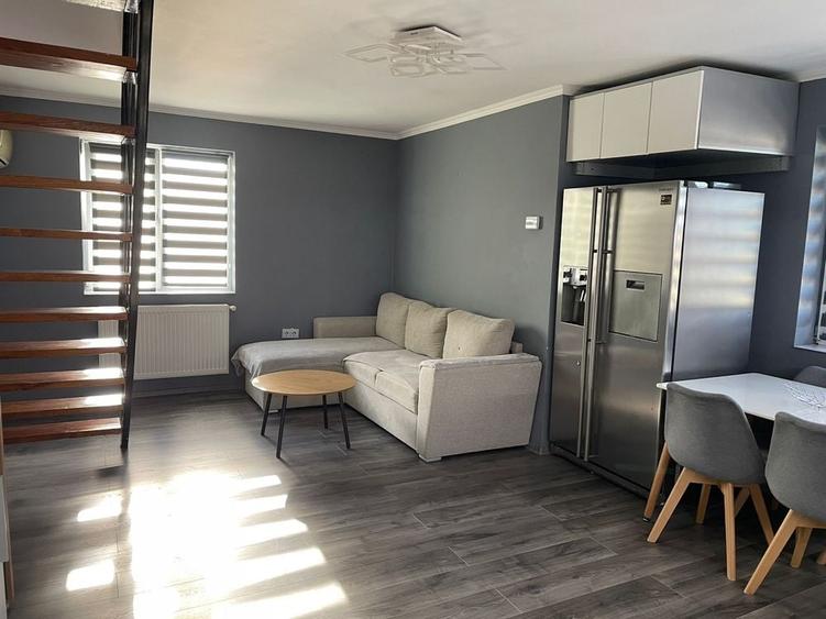 Apartament cu 3 camere în Decebal