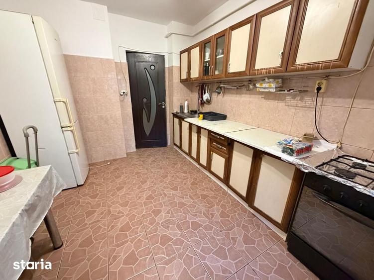 Apartament 3 camere, DECOMANDAT, ETAJ 1, Esplanada Nicolina - 7