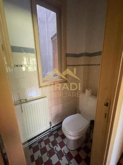 Apartament cu 4 camere în Aviatorilor