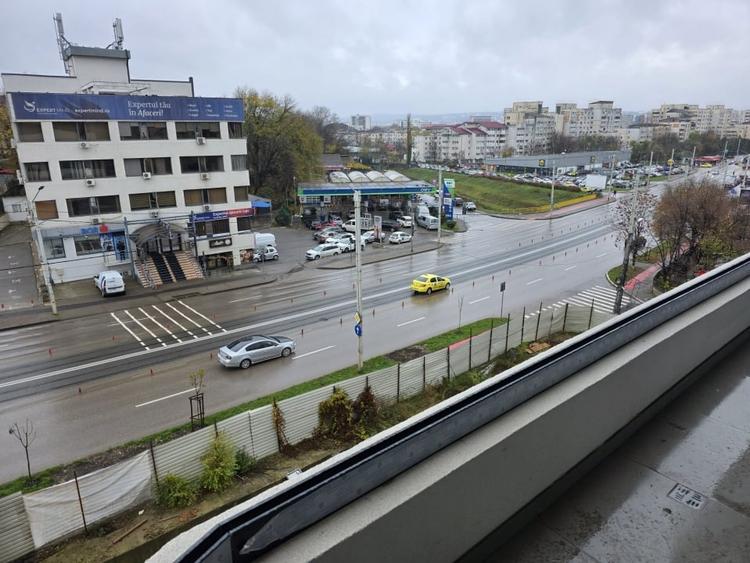 Birou, de 41.459999084473 mp, în Nicolina