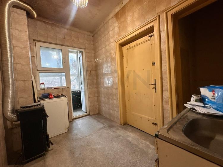 Casă cu 5 camere cu Teren 100 Mp în Alba Iulia