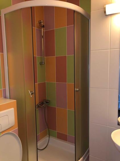 Apartament cu 3 camere decomandat în Între Lacuri