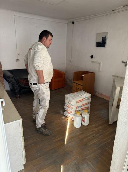 Casă cu 4 camere cu Teren 200 Mp în Central
