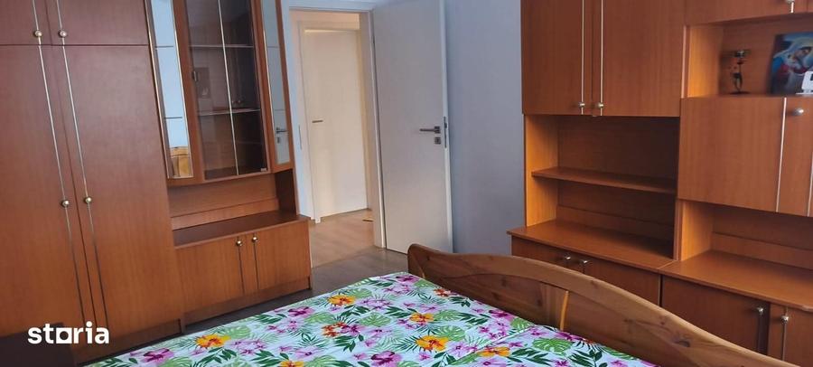 Apartament cu 3 camere decomandat în Turnișor