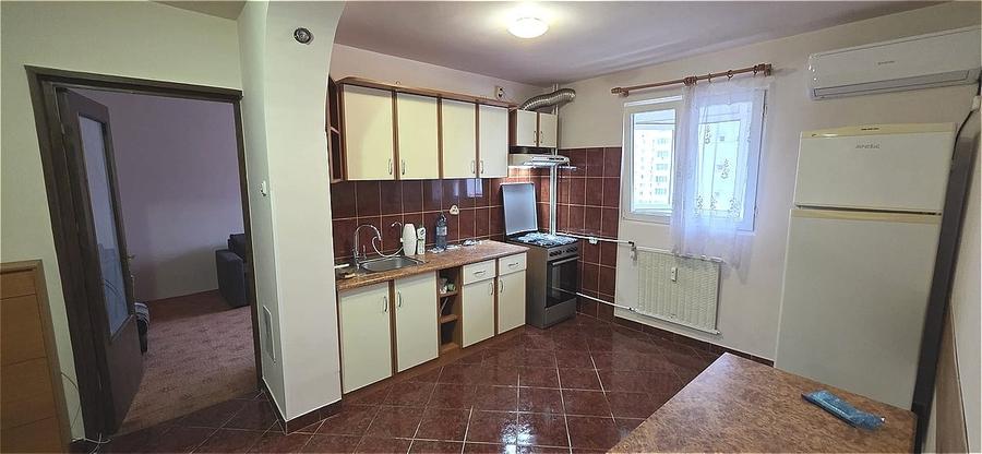 Garsonieră decomandată, mobilată în Dristor