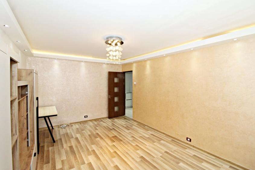 Apartament cu 3 camere decomandat în Inel II