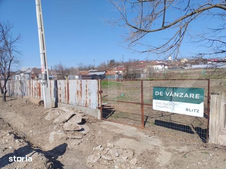 Teren de 1685 mp, în Almăj