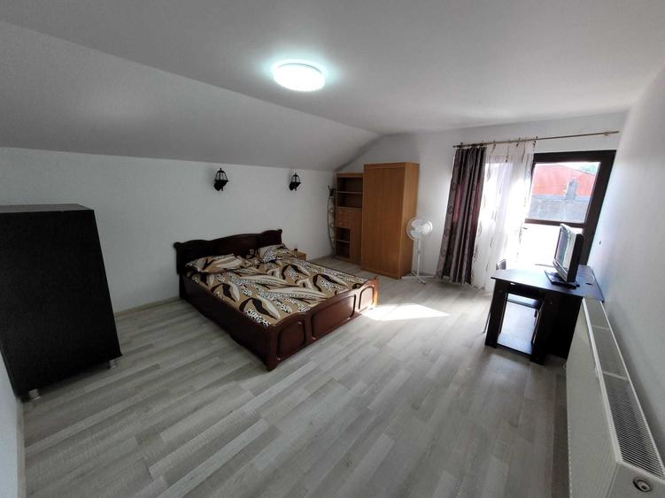 Casă cu 3 camere cu Teren 50 Mp în Gării