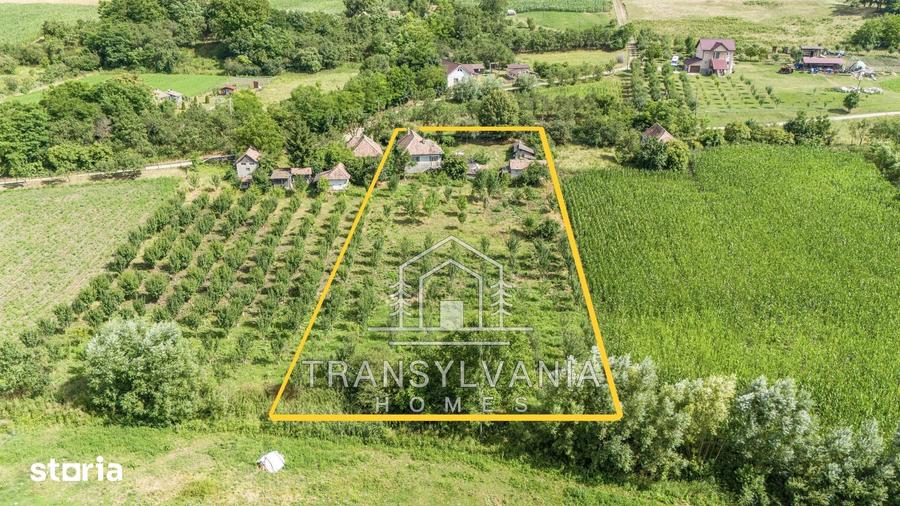 Casă cu 4 camere cu Teren 2560 Mp în Sâmboleni