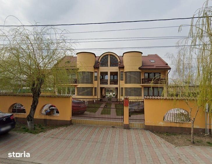 Apartament cu 4 camere în Central