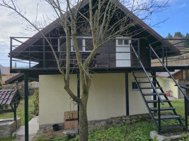 Casă cu 4 camere în Subcetate