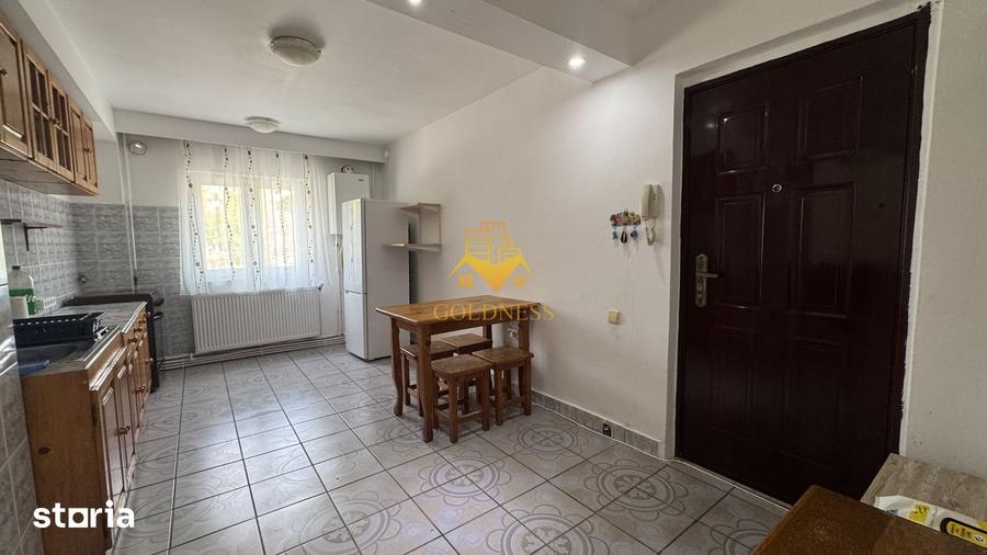 Apartament cu 3 camere decomandat, mobilat în Zorilor