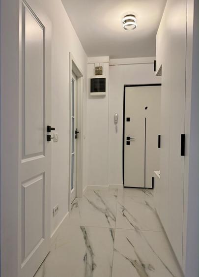 Apartament cu 3 camere, mobilat în Titan