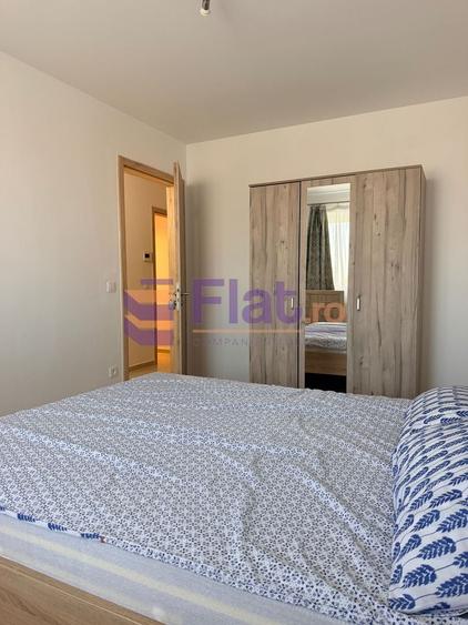 Apartament cu 2 camere decomandat în Tractorul