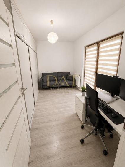 Apartament cu 4 camere în Baciu