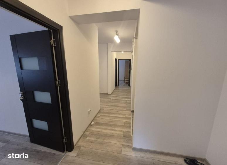 Apartament cu 3 camere în Rediu