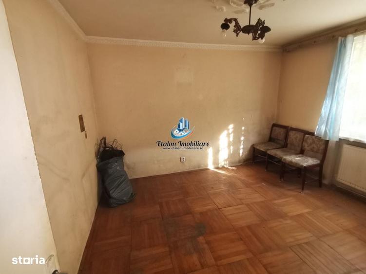Apartament cu 2 camere decomandat în Precista