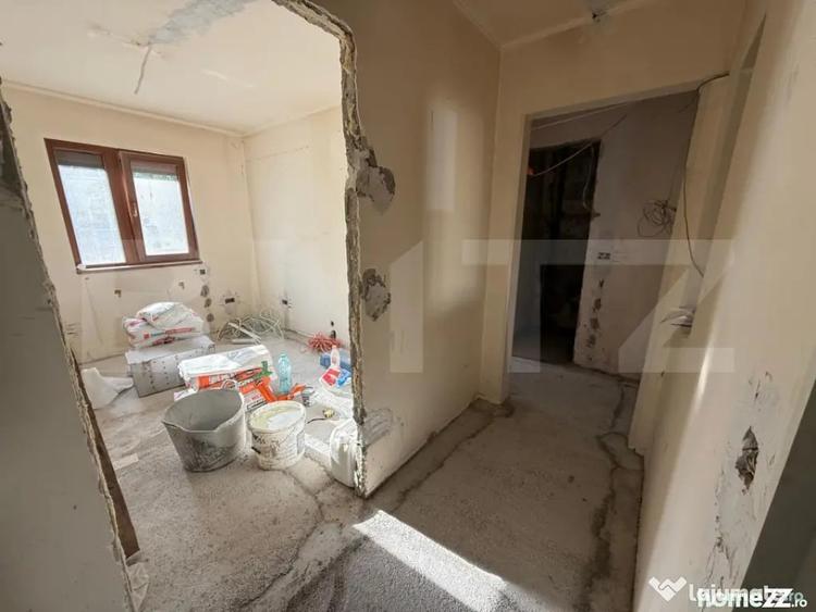 Apartament cu 4 camere decomandat în Vest