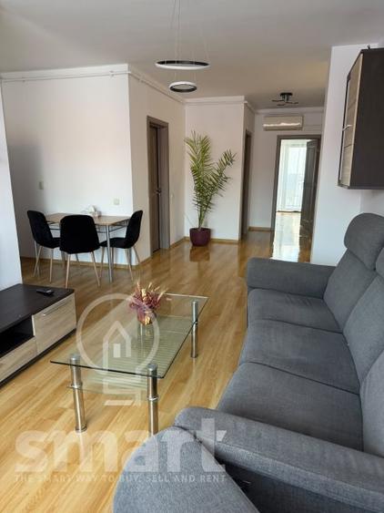 Apartament cu 3 camere semidecomandat, mobilat în Semicentral
