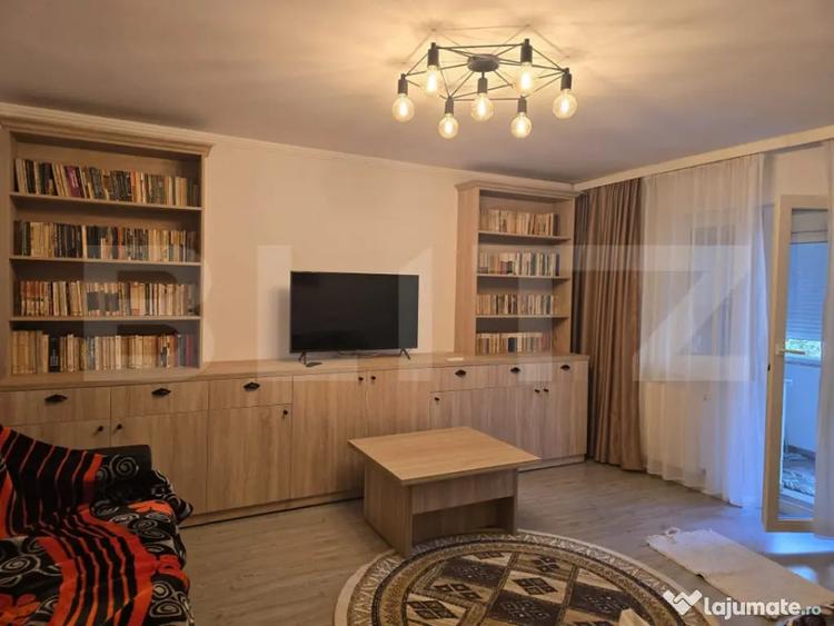Apartament cu 3 camere decomandat în Micro 16