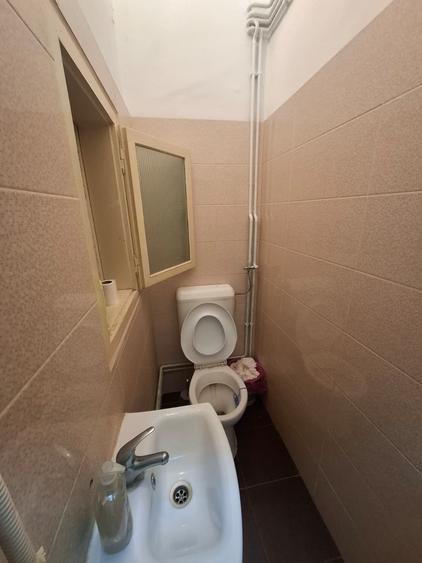 Apartament cu 4 camere semidecomandat în Ultracentral