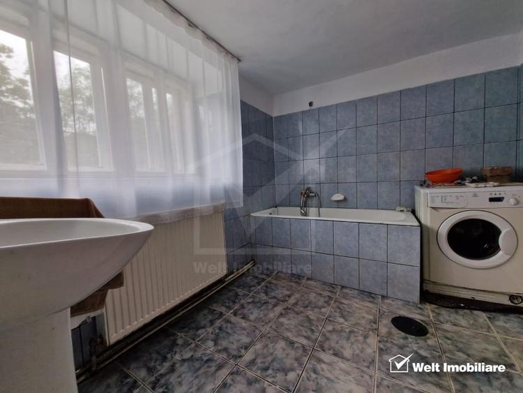 Casă individuală cu 4 camere cu Canalizare în Lita
