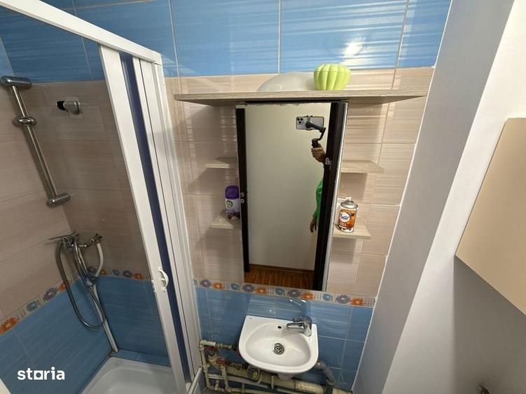Apartament cu 3 camere decomandat în Decebal