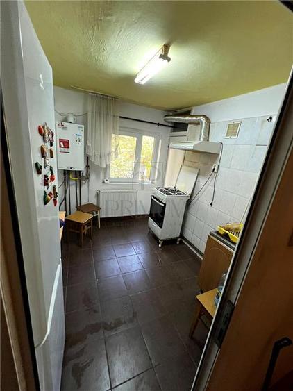 Apartament cu 2 camere decomandat în Steaua