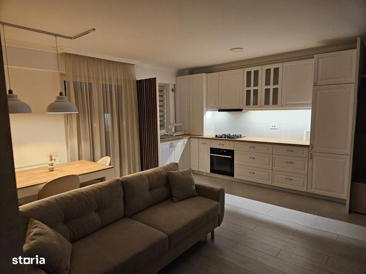 Apartament cu 3 camere în Triaj