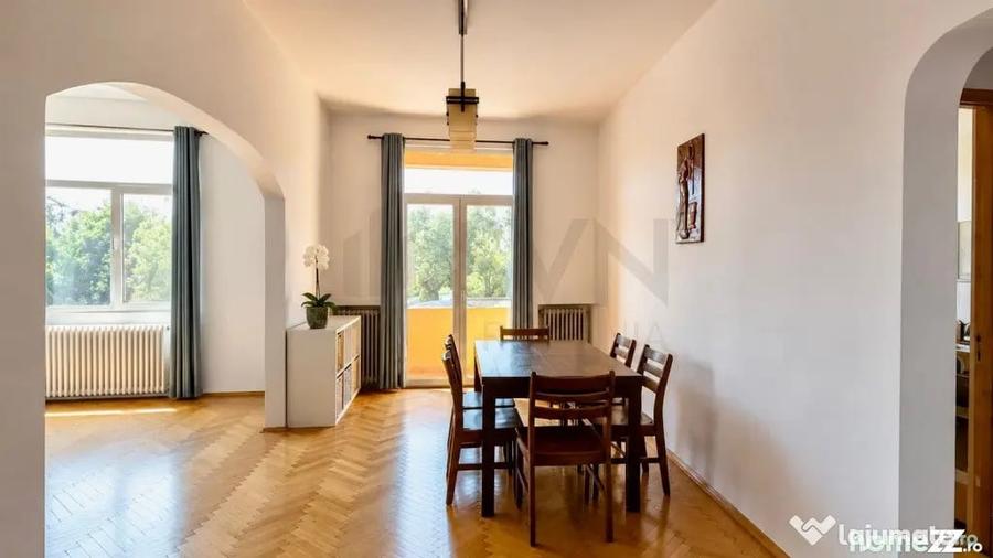Casă cu 18 camere cu Teren 150 Mp în Grădina Icoanei
