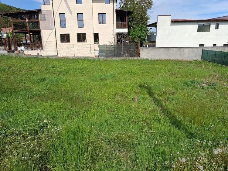 Teren de 854 mp, în Copăcelu