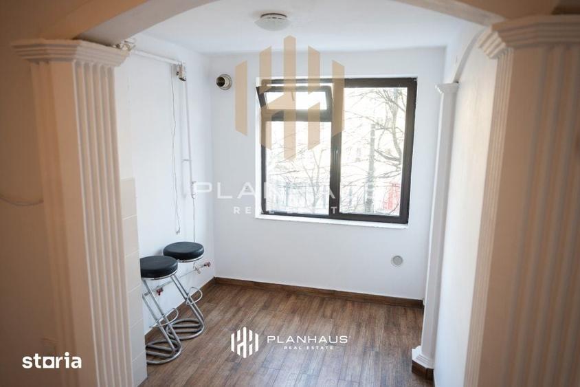 Apartament cu 3 camere decomandat în Republicii