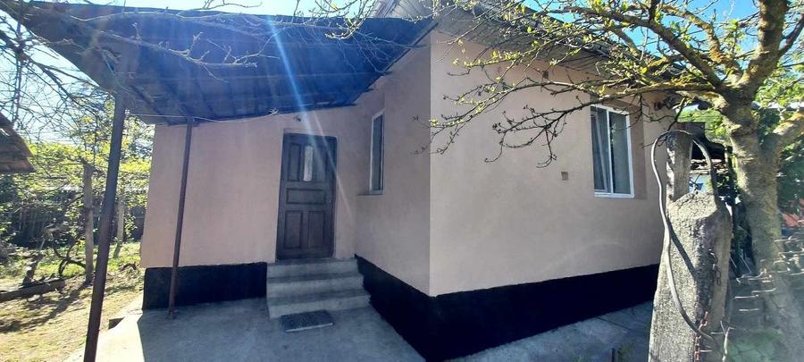 Casă cu 4 camere în Iliești