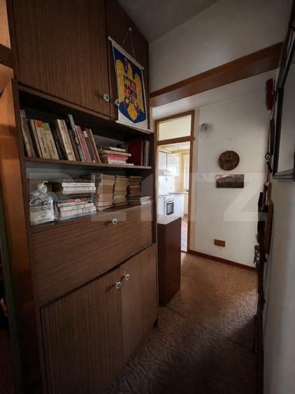 Apartament cu 3 camere decomandat, mobilat în Central