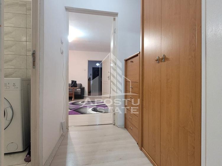 Apartament cu 2 camere semidecomandat, mobilat în Lipovei