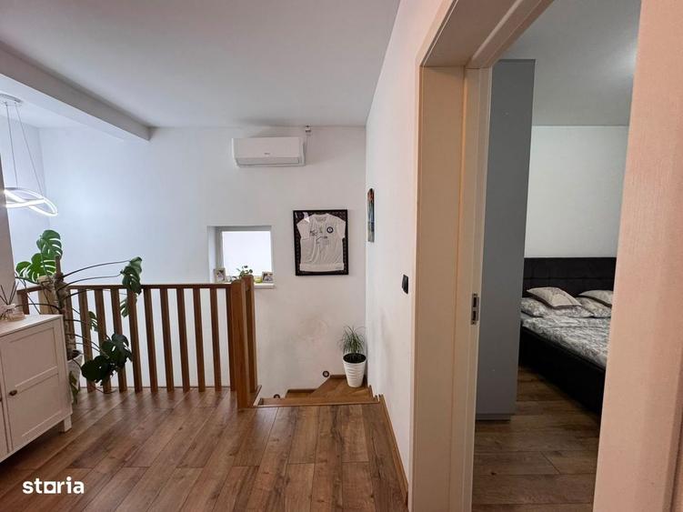 Casă cu 4 camere cu Teren 750 Mp în Cristian