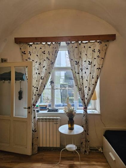 Apartament cu 2 camere semidecomandat în Ultracentral