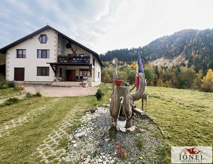 Casă individuală cu 7 camere cu Canalizare în Roșia Montană